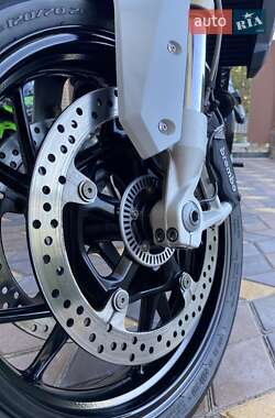 Мотоцикл Спорт-туризм BMW F 800R 2015 в 