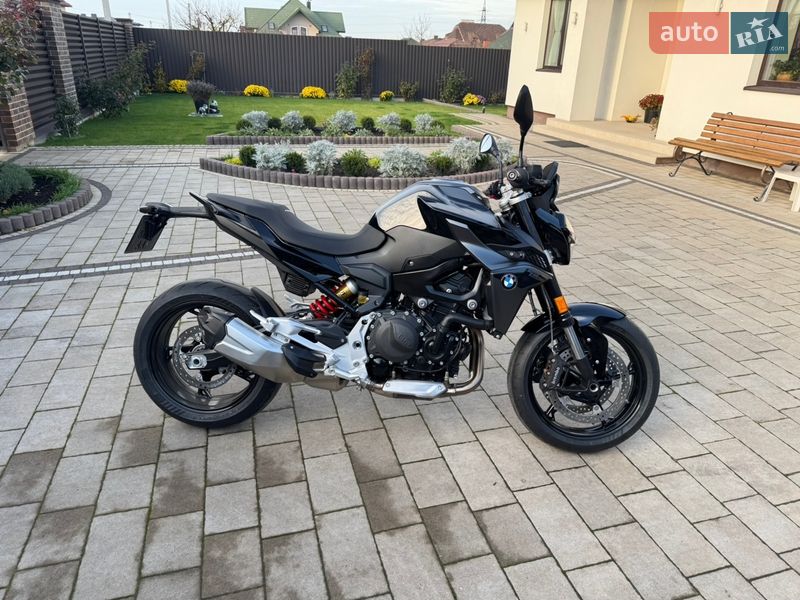 Мотоцикл Без обтекателей (Naked bike) BMW F 900R 2025 в Луцке фото 2 Мотоцикл Без обтекателей (Naked bike) BMW F 900R 2025 в Луцке