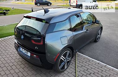 Хетчбек BMW I3 2017 в 
