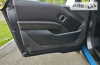Хетчбек BMW I3 2017 в 