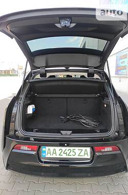 Хэтчбек BMW I3 2017 в Вишневом