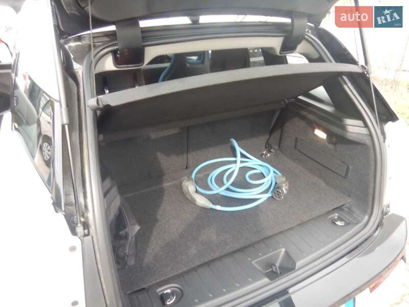 Хетчбек BMW I3 2016 в Києві
