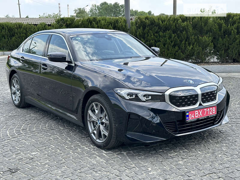 Седан BMW I3 2022 в Днепре