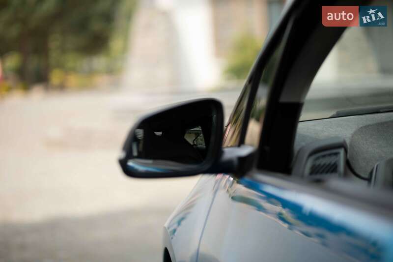 Хетчбек BMW I3 2016 в Самборі