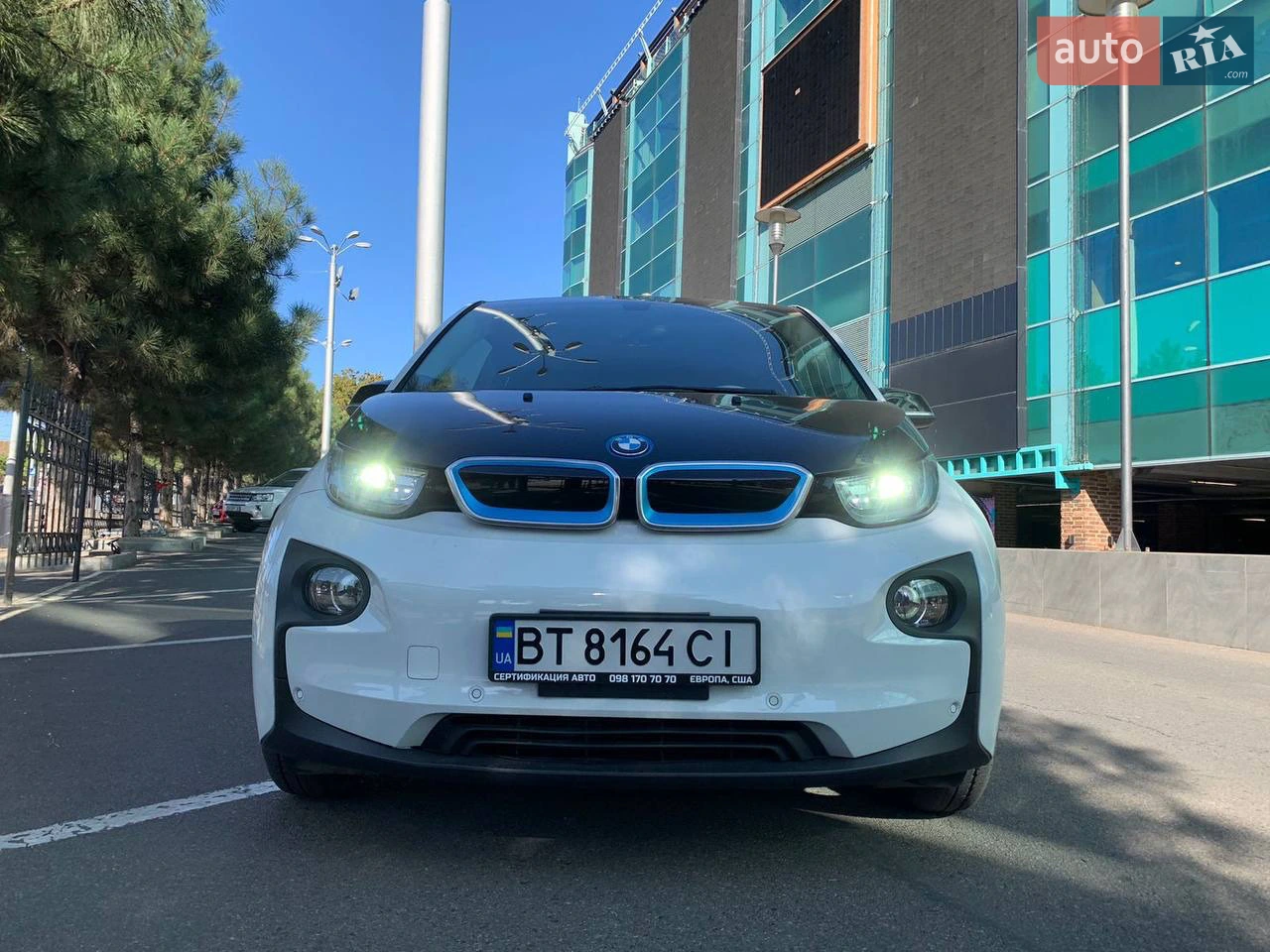 BMW I3 Rex 2016
Машина у хорошому стані, привозила для себе.
Реальному покупцю – торг, дзвоніть, пишіть (WhatsApp, Telegram, Viber)