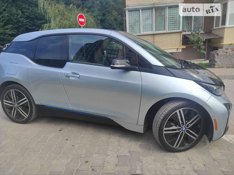 Хэтчбек BMW I3 2017 в Хмельницком