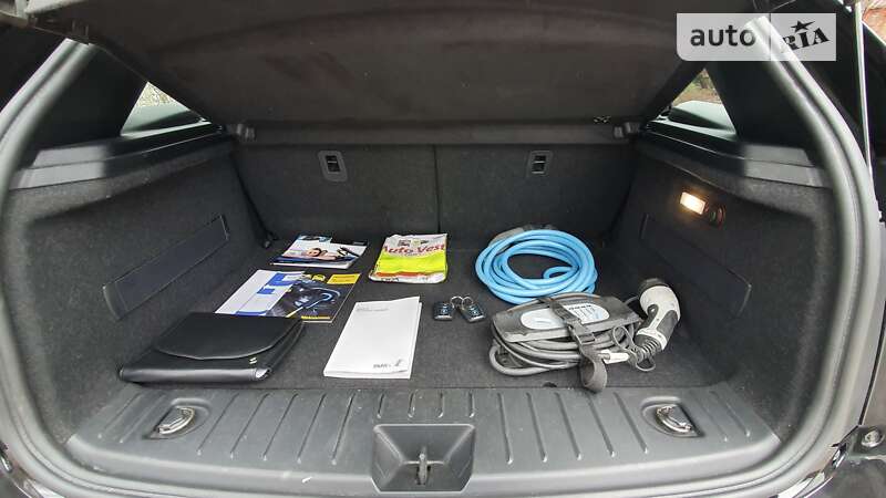 Хэтчбек BMW I3 2015 в Киеве