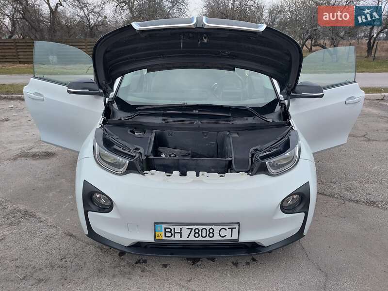 Хэтчбек BMW I3 2015 в Киеве