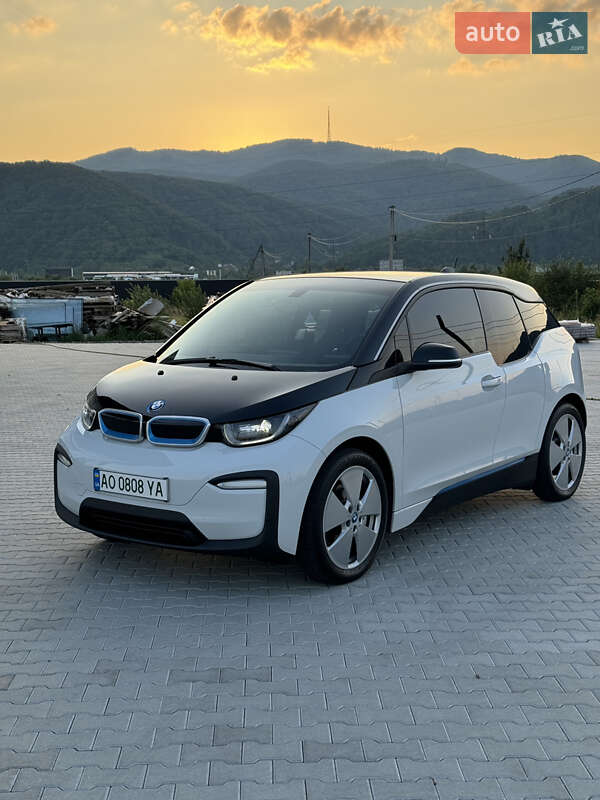 Хэтчбек BMW I3 2020 в Хусте