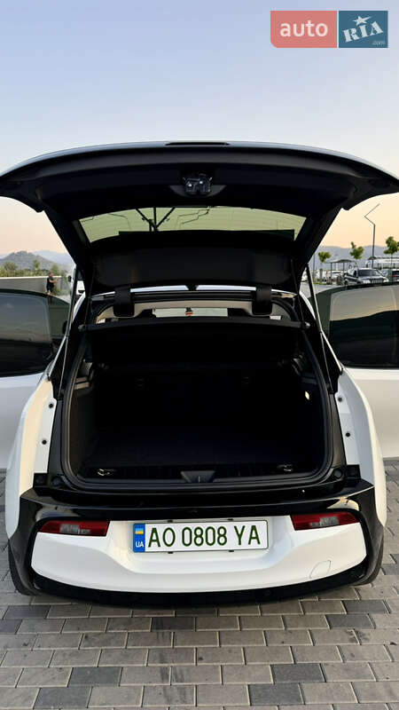 Хэтчбек BMW I3 2020 в Хусте