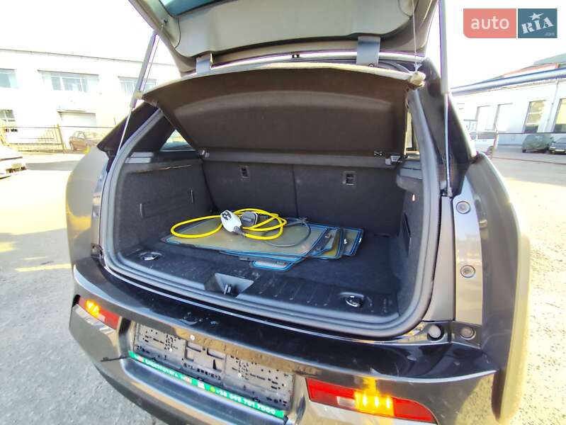 Хэтчбек BMW I3 2016 в Киеве фото 40 Хэтчбек BMW I3 2016 в Киеве