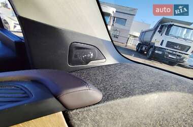 Хэтчбек BMW I3 2016 в 