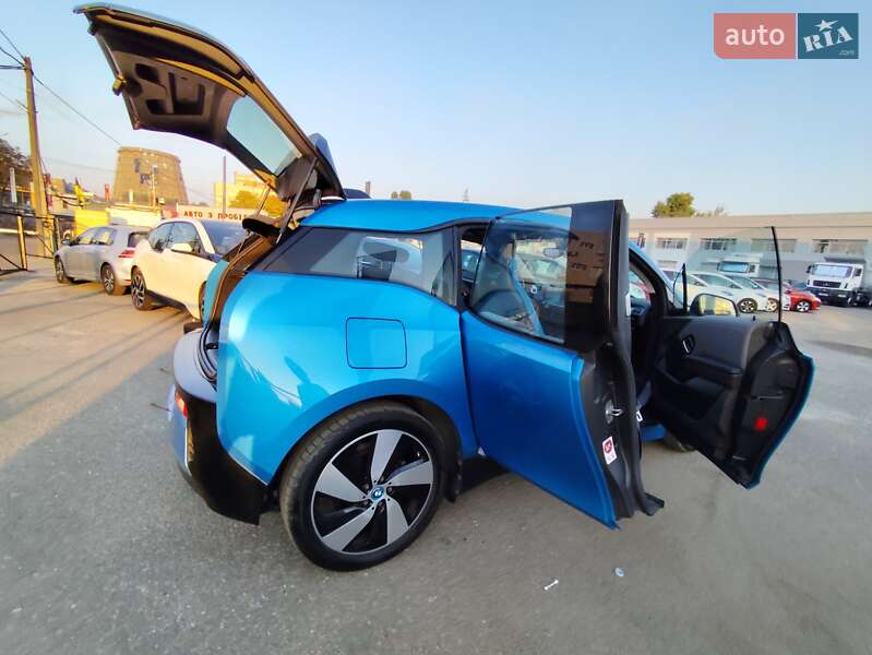 Хэтчбек BMW I3 2016 в Киеве