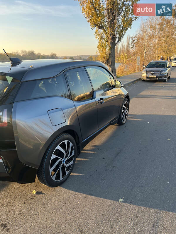 Хэтчбек BMW I3 2016 в Василькове