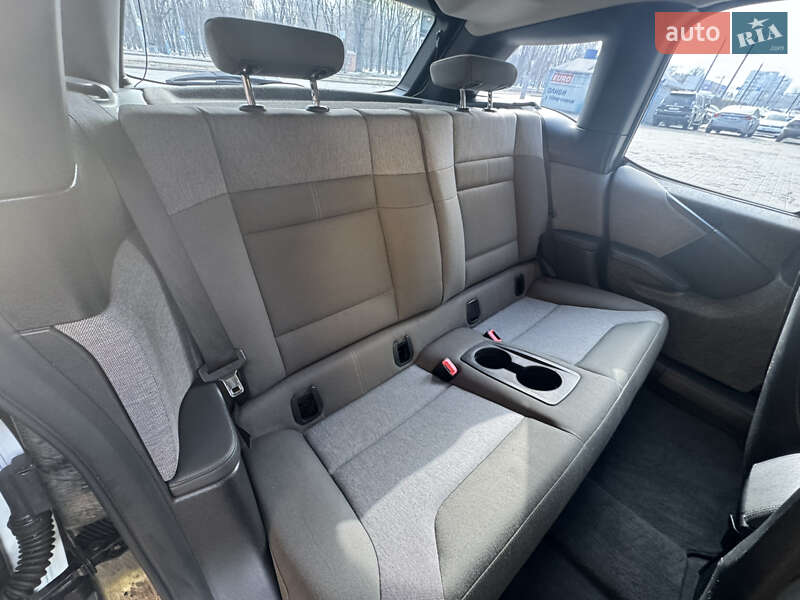 Хетчбек BMW I3 2015 в Дніпрі