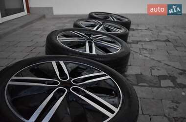 Хэтчбек BMW I3 2015 в 