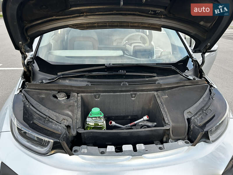 Хэтчбек BMW I3 2014 в Киеве