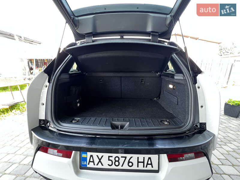 Хэтчбек BMW I3 2015 в Новом Ярычеве фото 12 Хэтчбек BMW I3 2015 в Новом Ярычеве