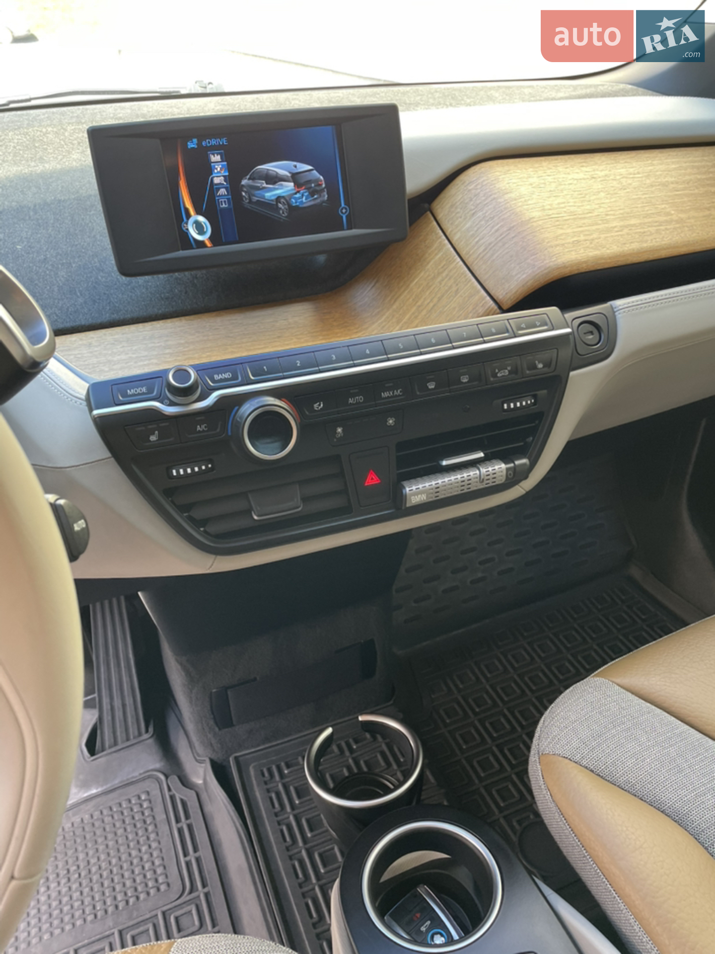 2015 BMW i3 - мініатюра 13