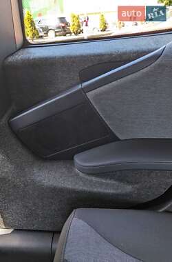 Хэтчбек BMW I3 2015 в 