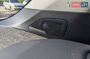 Хэтчбек BMW I3 2015 в 