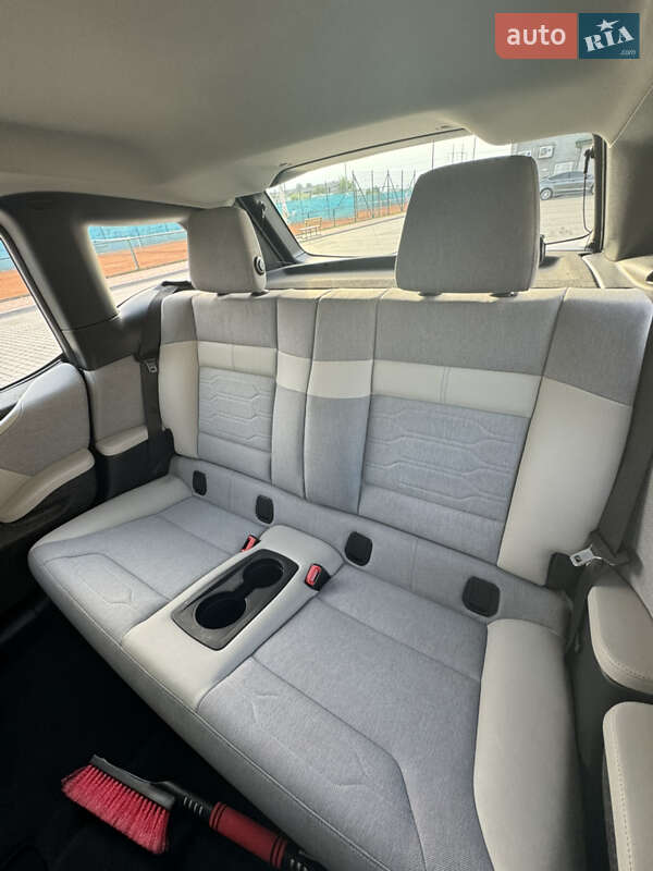 Хэтчбек BMW I3 2016 в Киеве