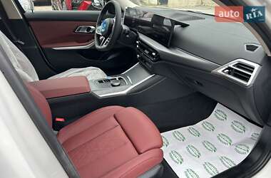 Седан BMW I3 2025 в 