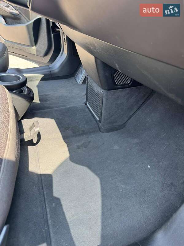 Хэтчбек BMW I3 2014 в Харькове