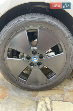 Хэтчбек BMW I3 2015 в 