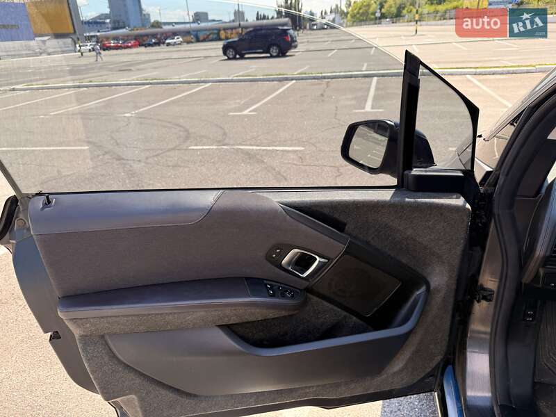 Хэтчбек BMW I3 2016 в Киеве