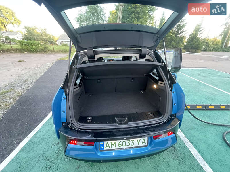 Хэтчбек BMW I3 2016 в Коростене