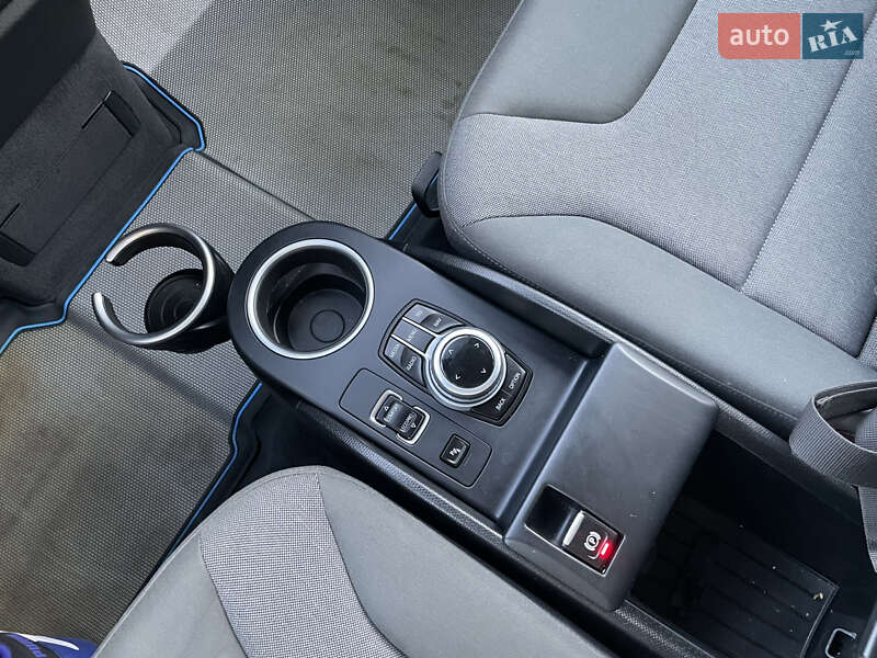 Хэтчбек BMW I3 2016 в Коростене