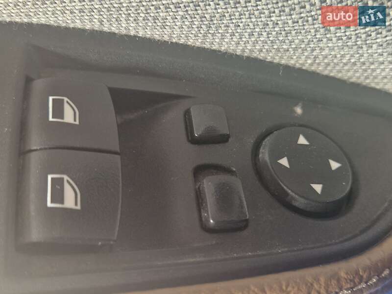 Хетчбек BMW I3 2015 в Кропивницькому фото 18 Хетчбек BMW I3 2015 в Кропивницькому