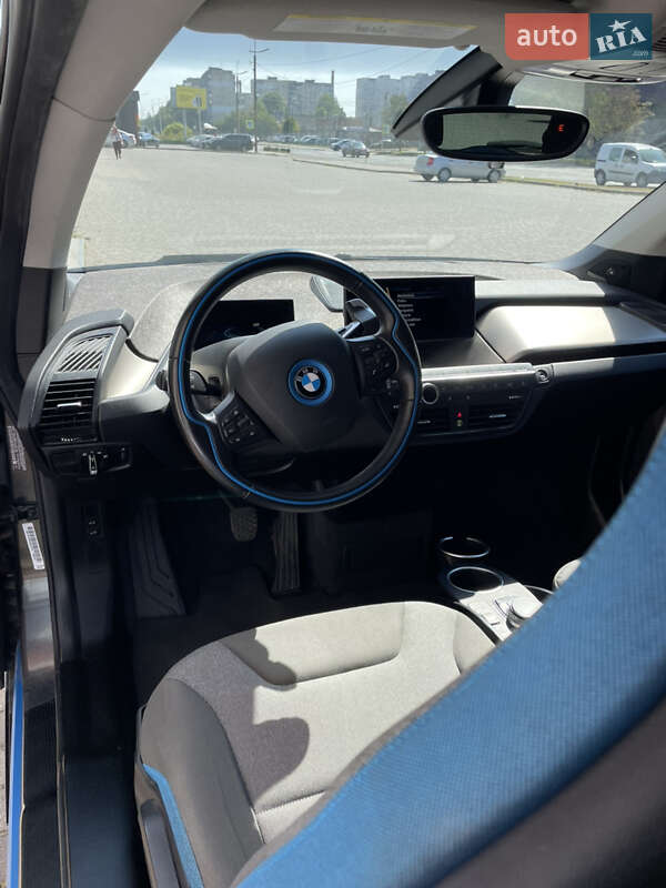 Хэтчбек BMW I3 2017 в Хмельницком