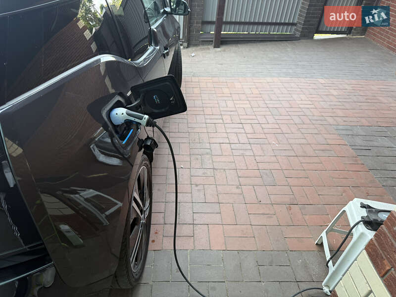 Хэтчбек BMW I3 2014 в Сумах