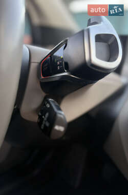 Хэтчбек BMW I3 2014 в 