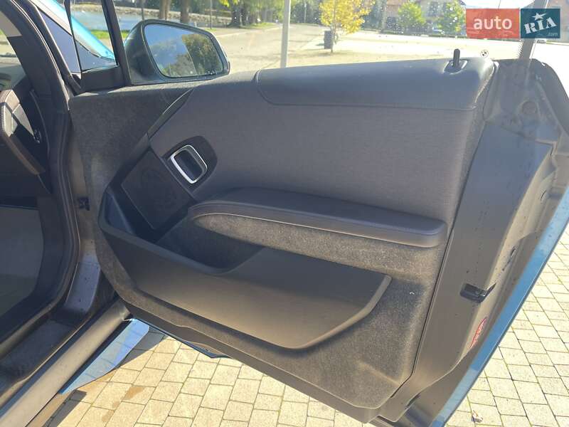 Хэтчбек BMW I3 2016 в Львове