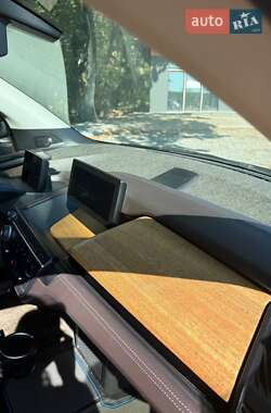 Хэтчбек BMW I3 2014 в 