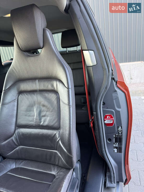 Хэтчбек BMW I3 2014 в Киеве