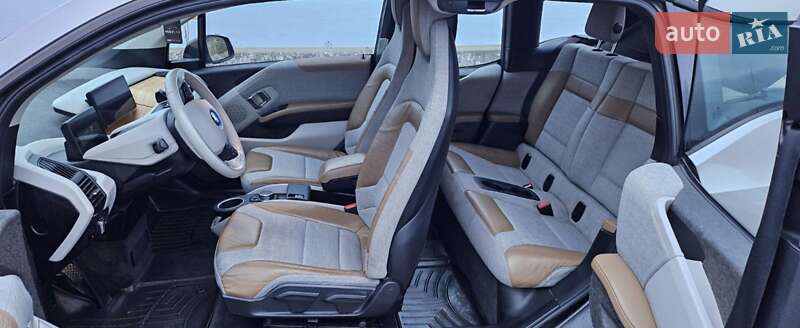 Хэтчбек BMW I3 2015 в Бурштыне