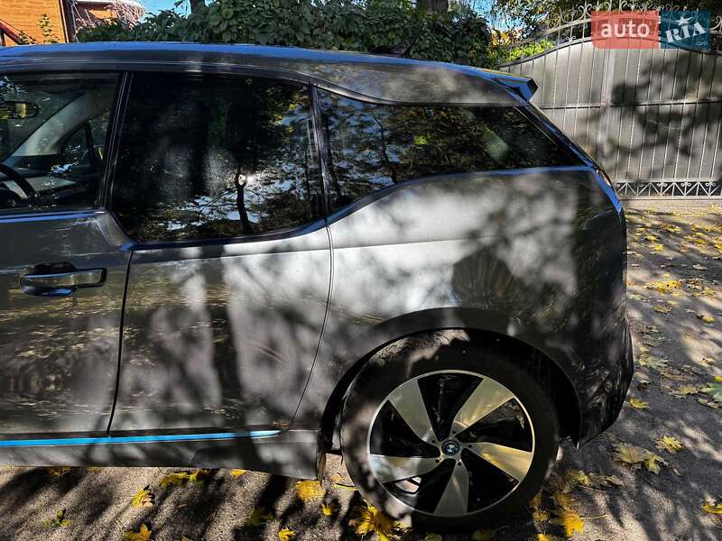 Хэтчбек BMW I3 2016 в Киеве