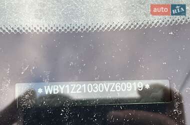 Хэтчбек BMW I3 2015 в 