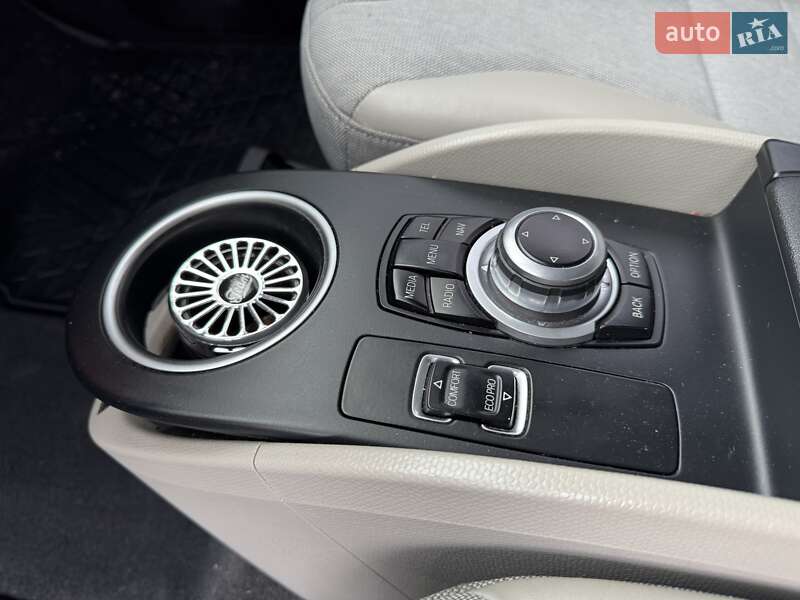 Хэтчбек BMW I3 2014 в Хмельницком