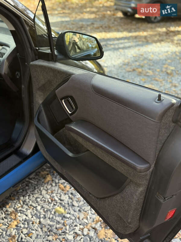 Хэтчбек BMW I3 2015 в Бродах фото 9 Хэтчбек BMW I3 2015 в Бродах