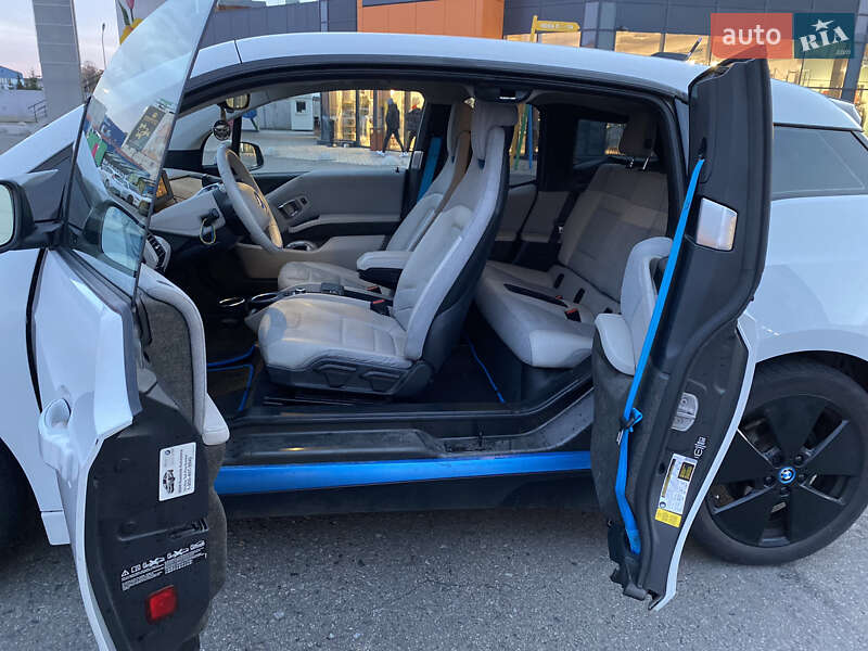 Хэтчбек BMW I3 2014 в Киеве