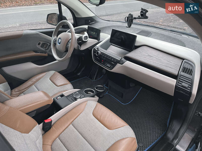 Хэтчбек BMW I3 2016 в Лапаевке