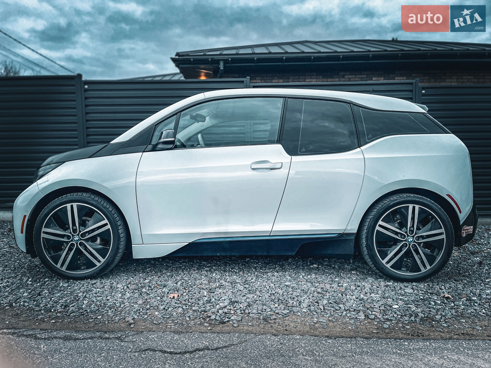 2016 BMW i3 - мініатюра 27