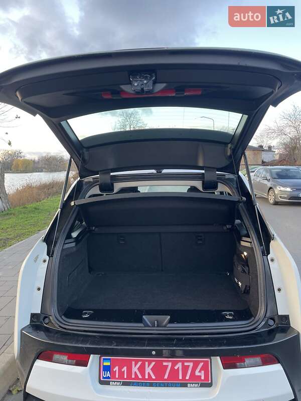 Хэтчбек BMW I3 2015 в Киеве