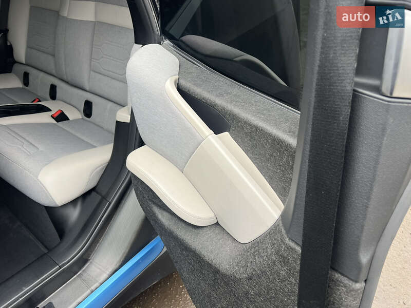 Хэтчбек BMW I3 2014 в Тернополе
