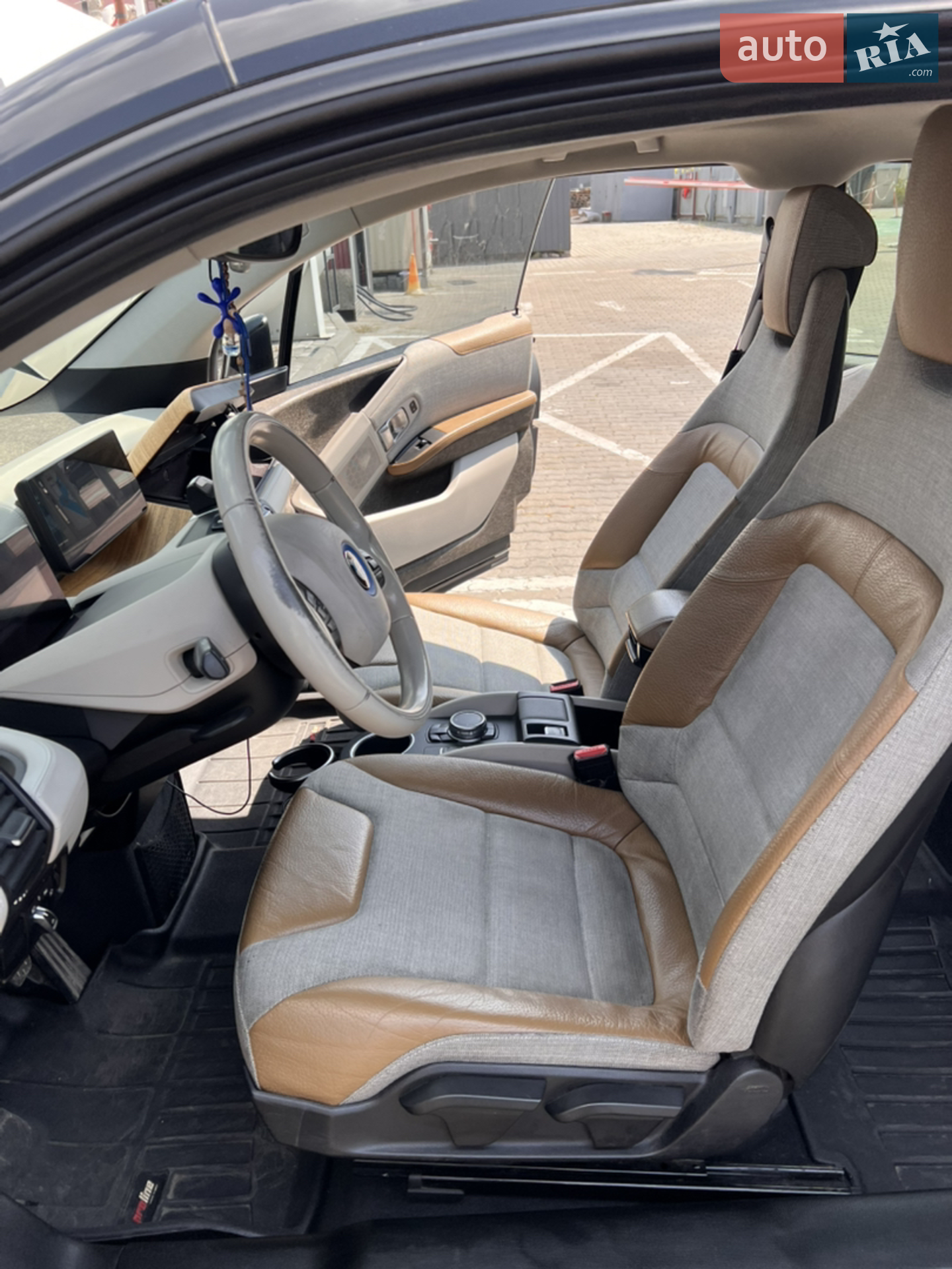 2015 BMW i3 - мініатюра 28